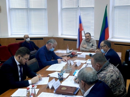 Дагестанские чиновники стали больше друг к другу прислушиваться