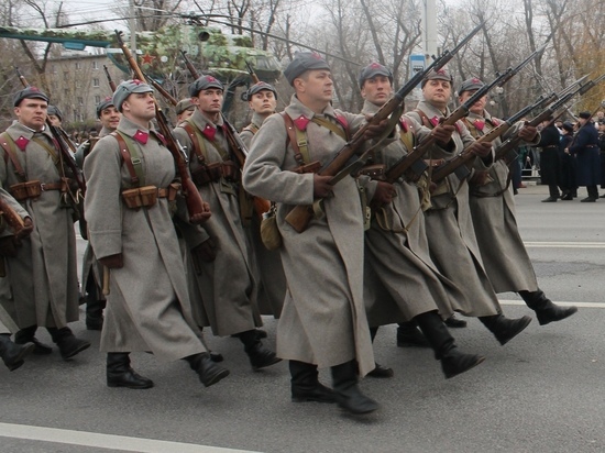 В Воронеже на реконструкцию парада 1941 года придет около 5 тысяч зрителей