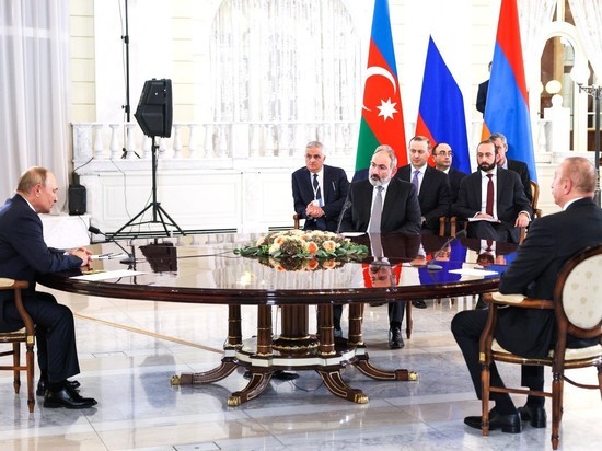 Путин сообщил о согласовании совместного заявления по Карабаху