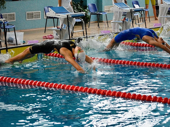 Полсотни медалей завоевали пловцы Поморья на первенстве и чемпионате Северо-Запада