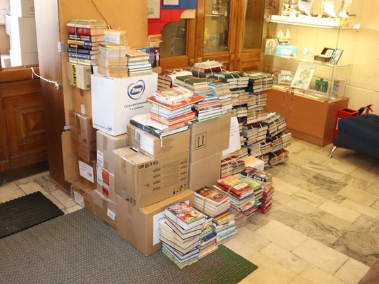 Смоляне собрали более 20 тысяч книг для жителей ЛНР и ДНР
