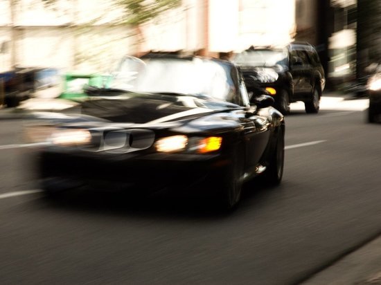 Водитель БМВ подозревается в грабеже на автозаправке в Сочи