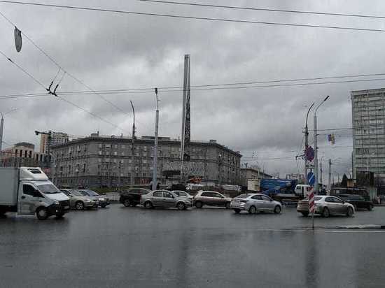 Красный проспект перекроют противотаранными грузовиками в Новосибирске