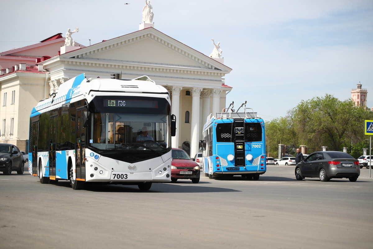 Волгоград маршрут 12. Троллейбус Волгоград 2022. Троллейбус Волгоград 2023. Волгоградский троллейбус БКМ Волгограде. Электробус 15 Волгоград.