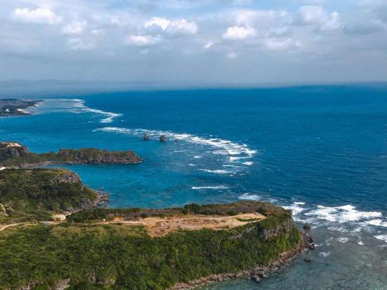 ВВС США перебрасывают на юг Японии боевые самолеты F-22