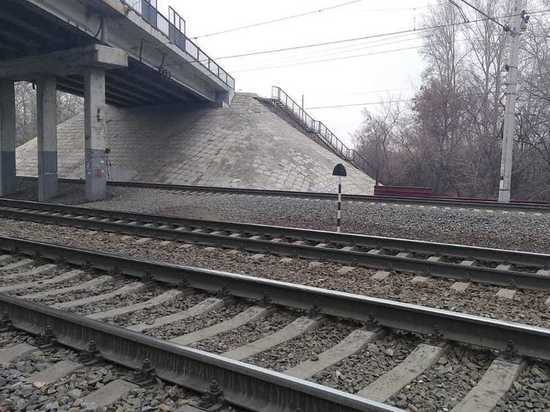 Подростки снимали Tik-Tok на месте, где поезд сбил 14-летнюю девочку под Новосибирском