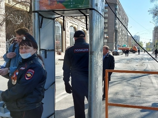 На открытии стелы «Новосибирск - Город трудовой доблести» установят рамки-металлоискатели
