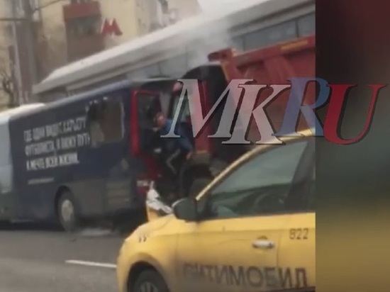 Опубликовано видео водителя, который устроил аварию с двумя погибшими и скрылся