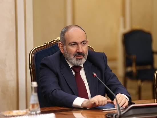 Пашинян согласился отложить решение вопроса о статусе Нагорного Карабаха