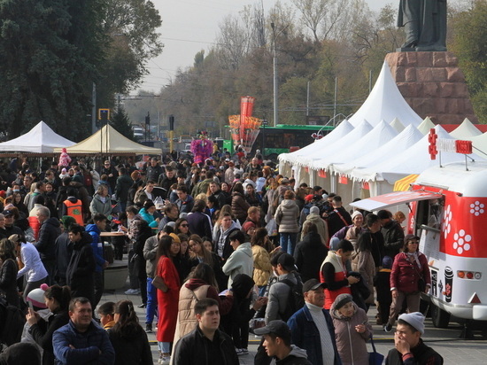 Almaty Food Fest: Шоколадные аллеи и мясные улицы — это реальность