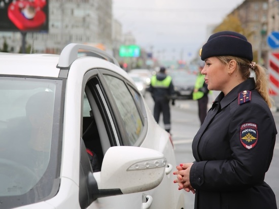 Житель Томской области в суде ответит за попытку дать взятку ненастоящему сотруднику ГИБДД