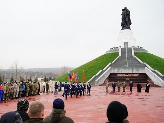 Курский губернатор передаст капсулу с поныровской землей на открытии мемориала в Кемерово