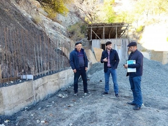 В Гумбетовском районе Дагестана проверили ход работ по госпрограммам
