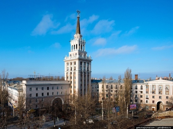 В Воронеже в центре города снесут самовольную постройку около башни на Ворошилова