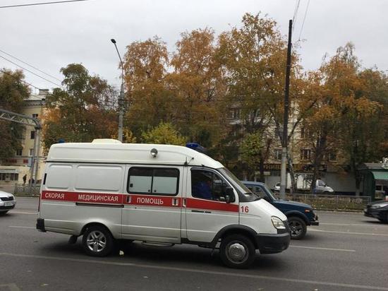 Два человека погибли в Бобровском районе Воронежской области при столкновении КамАЗа и иномарки