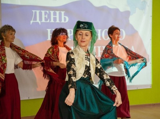 В Астрахани начали отмечать День народного единства