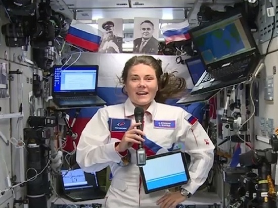 Бывшая журналистка Кикина передала Алтаю видео-привет из космоса