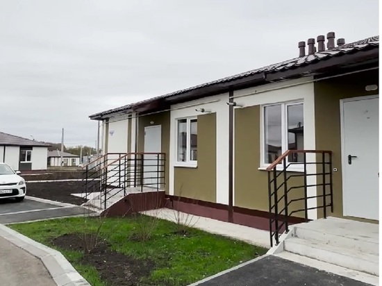 Детям-сиротам вручили ключи от нового жилья в Белгородском районе
