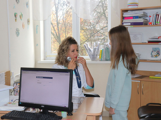 Приглашенные медработники получили в Калининградской области более двухсот служебных квартир