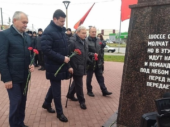 В Калуге почтили память освободителя Михаила Краснопивцева
