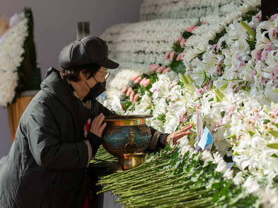 Тела двух погибших в давке в Сеуле граждан РФ доставят на родину