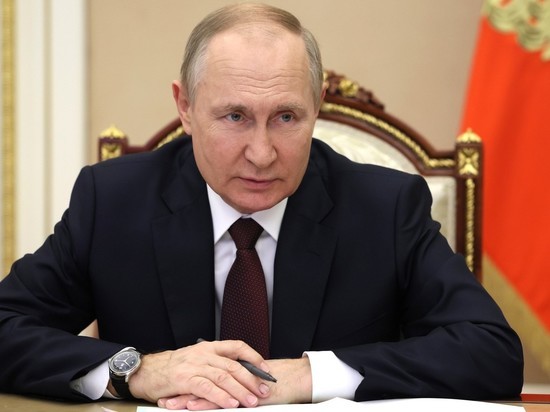 Путин увеличил возраст пребывания на госслужбе до 70 лет