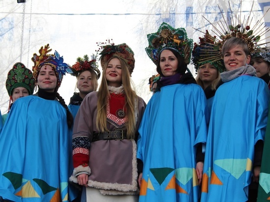 Лучшие головные уборы для красавицы Марьяне показали в Петрозаводске