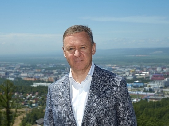 Лучшим главой муниципалитета на премии «Сахалинский маяк» назвали Сергея Надсадина