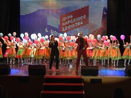 Праздничный концерт приморских артистов в Анадыре собрал полный зал