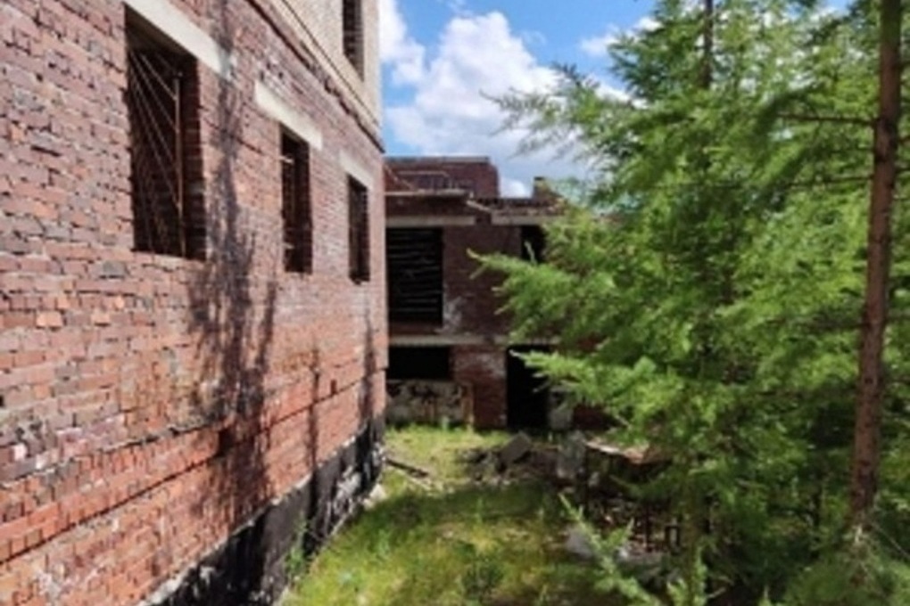 Новый уренгой. Заброшки нового уренгоя. Заброшки нового уренгоя. Поселок лимбяяха новый уренгой. Новый уренгой, мкр.