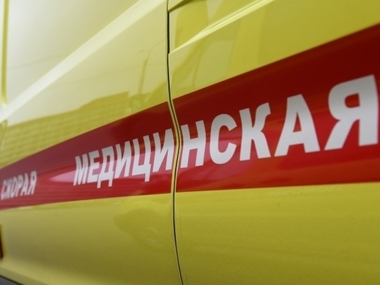 В Волгограде женщина попала в больницу после ДТП с двумя иномарками