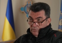 Украинские паблики сообщают, что киевский режим очень хочет избавиться от секретаря СНБО Алексея Данилова