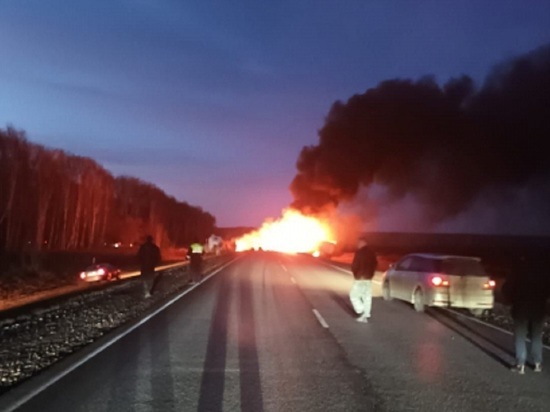 На трассе «Барнаул-Новосибирск» произошла смертельная авария с грузовиками