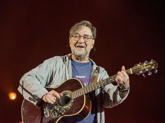 Жюри назвало лидера "ДДТ" "примером последовательности и мужества"