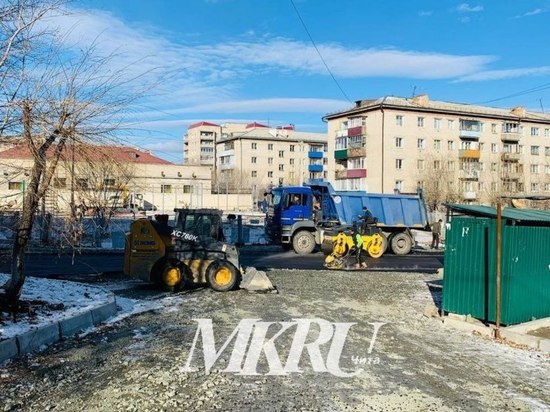 Асфальтирование дворов должны закончить за неделю в Чите