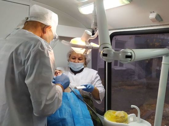 Глава Чувашии оценил труд стоматологов в учебной части Ульяновска
