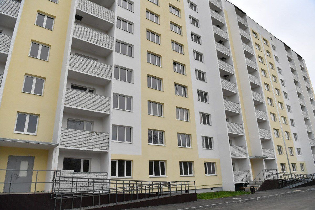 Аварийное жилье энгельс. Расселение лётного городка Энгельс. Дом для переселенцев. План переселения из аварийного жилья Энгельс летный городок. Переселение летного городка Энгельс.