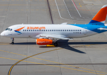 Самолет российской авиакомпании "Азимут", который в понедельник вылетел из Минеральных Вод в Ташкент, не смог приземлиться в аэропорту столицы Узбекистана