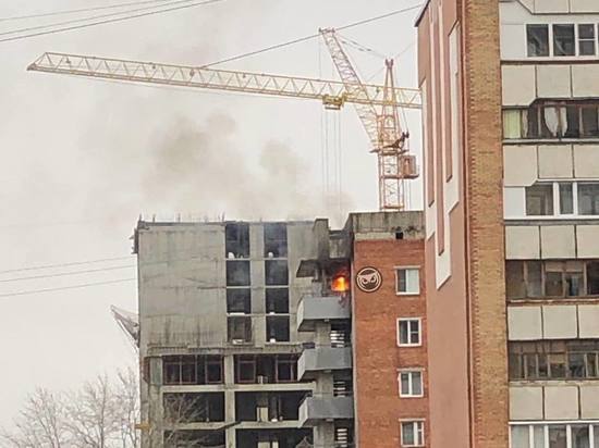 Пензенцы сообщили о пожаре в жилом доме