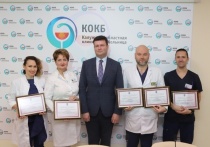 В Калуге наградили активных врачей областной клинической больницы