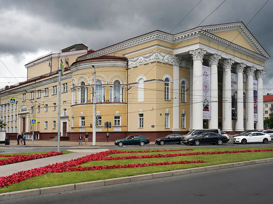 Калининградский драмтеатр отметил 75-летие