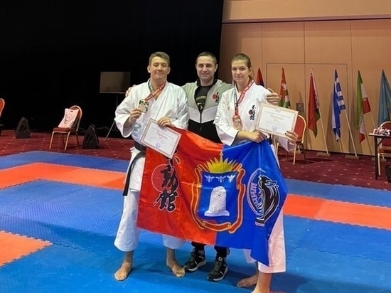 Тамбовчане вошли в тройку победителей чемпионата мира по всестилевому каратэ