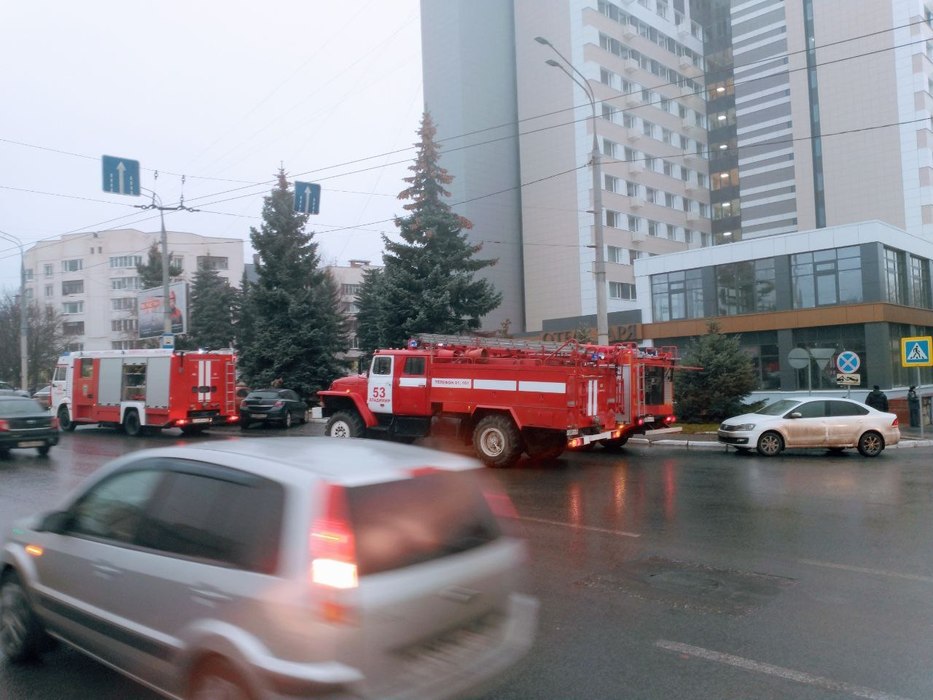 Пожарные Владимира ликвидировали задымление в гостинице «Заря»