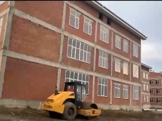 Подрядчик строительства школы в Михайловске ответит за срыв сроков