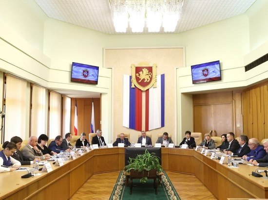 В Госсовете Республики Крым обсудили политическую ситуацию в стране