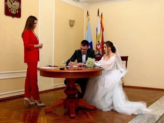 В Курской области с начала 2022 года зарегистрировано 6,3 тысячи браков