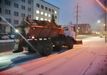 В шесть утра в Барнауле пошел снег