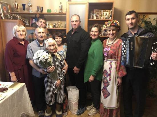 Жительница Брянска Ольга Емельяновна Рыбкина отметила вековой юбилей