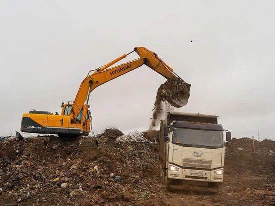 Более 150 тысяч тонн отходов уже вывезли со свалки в Ахтубинске
