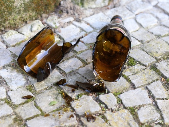 В Горно-Алтайске мужчину убили осколком бутылки